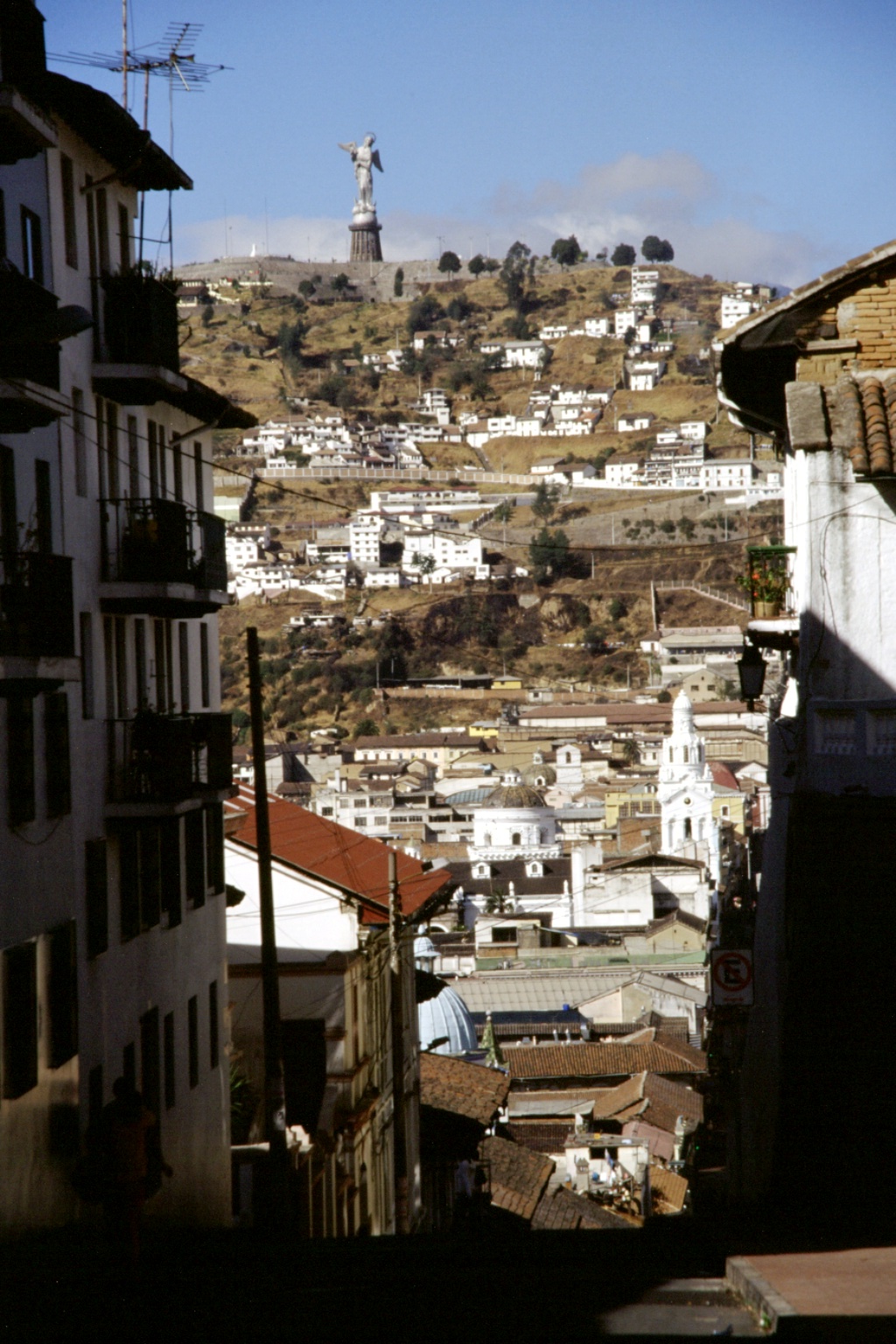 01_QUITO_705040_L_029_